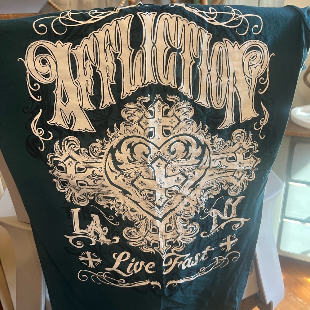 Women’s small affliction top